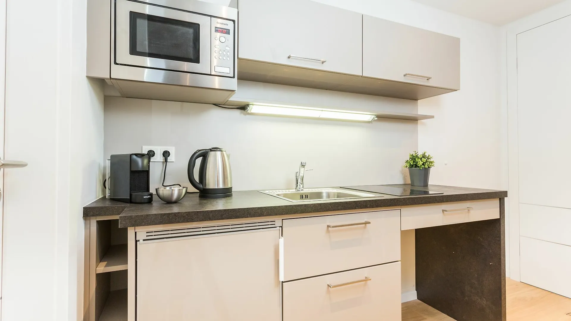 Room 4 & 5 Apartments Salzburg Austria